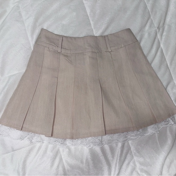 Mini A-Line khaki skirt - Picture 2 of 2